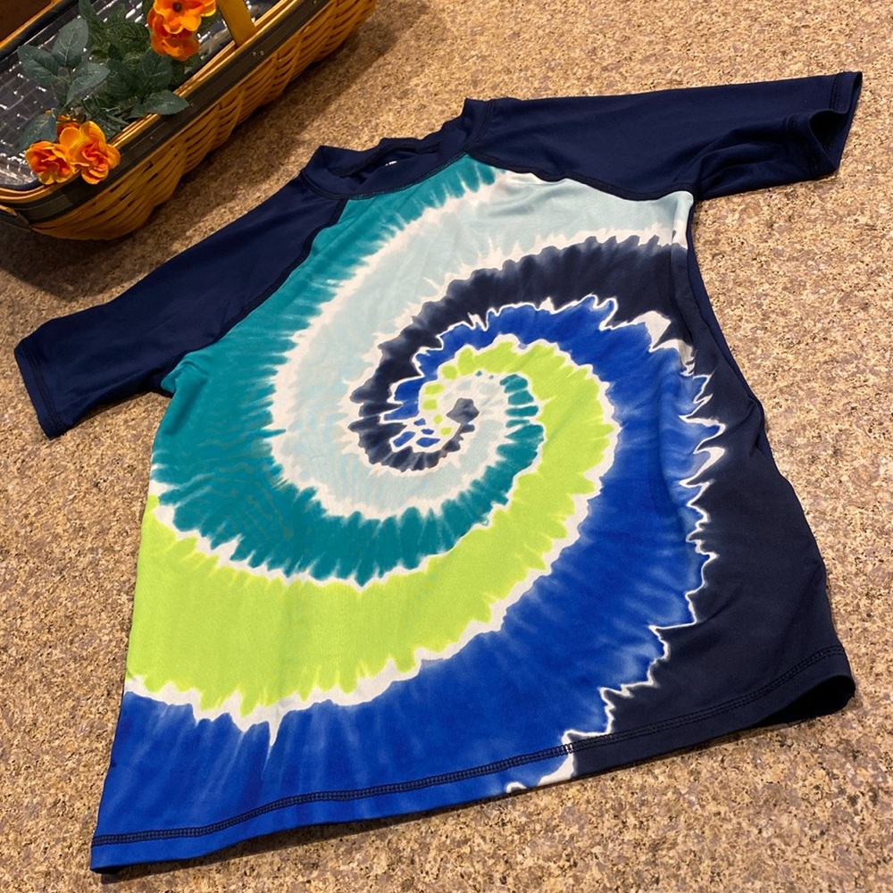 Lands’ End Blue Swim Rash Guard Medium 8 Tie Dye Type Design